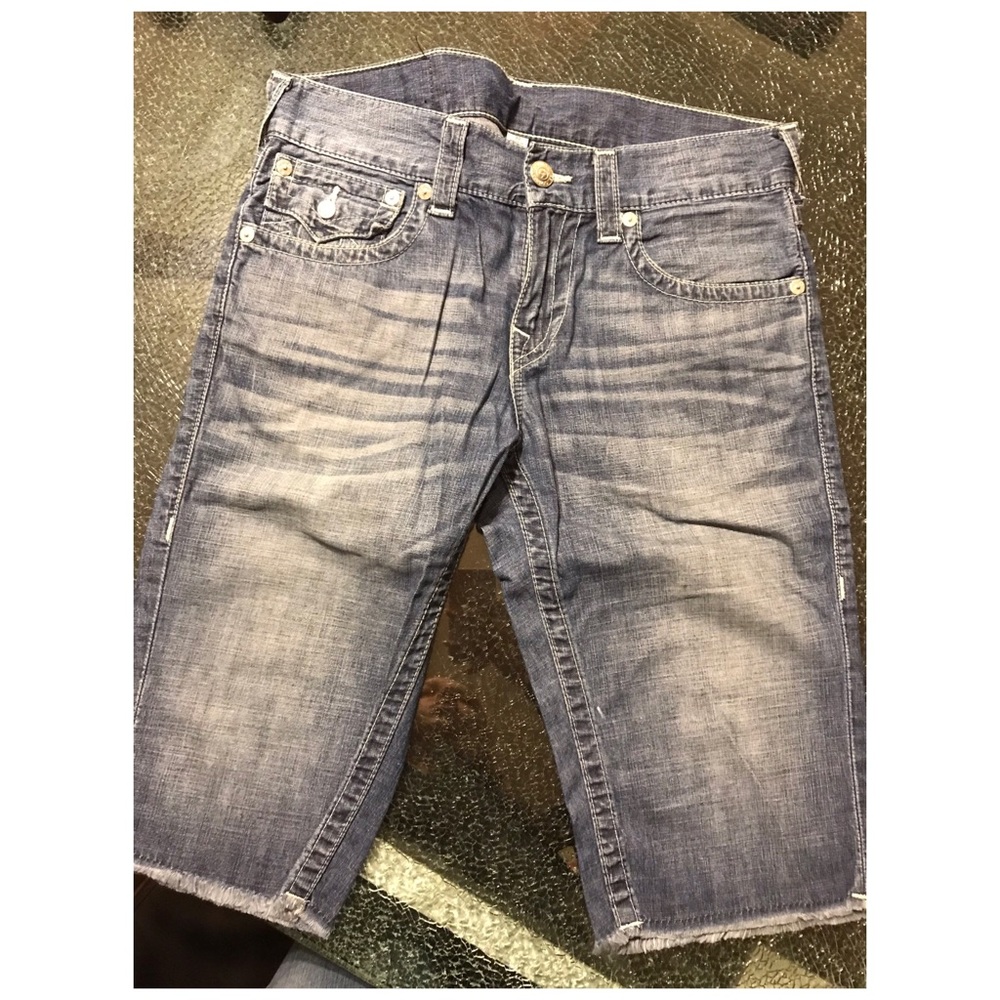 True religion men’s cut off shorts